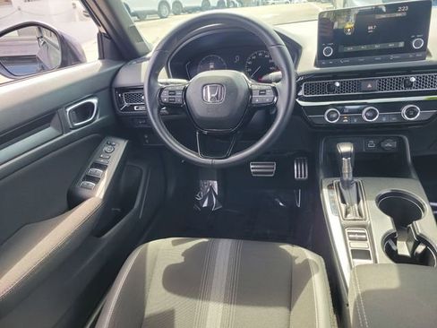 Used 2023 Honda Civic Sport image 11