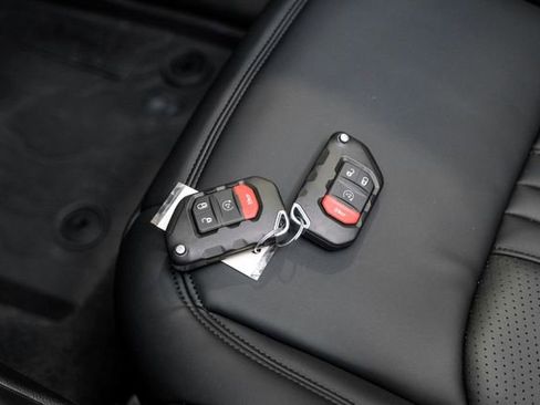 Used 2025 Jeep Wrangler Unlimited Rubicon 392 image 97