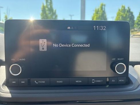 Used 2023 Honda Accord EX image 19