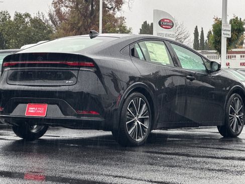 New 2026 Toyota Prius Limited image 3