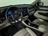 Used 2023 Volvo XC40 B4 Plus w/ Protection Package Premier image 5