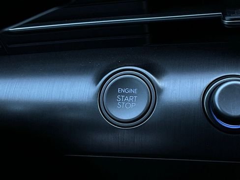 Used 2025 Hyundai Kona SEL image 29