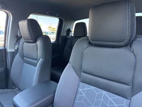 New 2026 Nissan Frontier SV w/ SV Convenience Package image 11