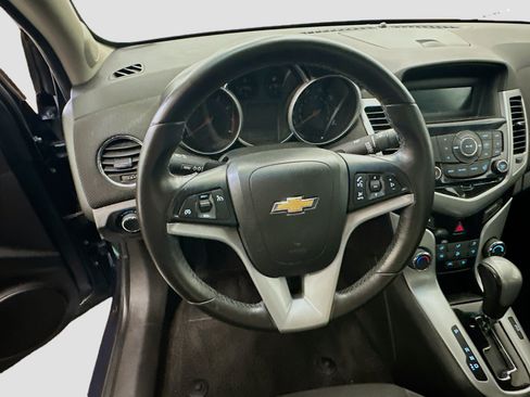 Used 2013 Chevrolet Cruze LT FWD image 18