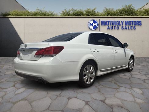 Used 2012 Toyota Avalon image 3