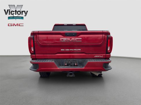 Used 2022 GMC Sierra 2500 AT4 image 12