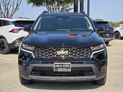Used 2023 Kia Sorento S w/ Panoramic Sunroof Package AWD/4WD image 11