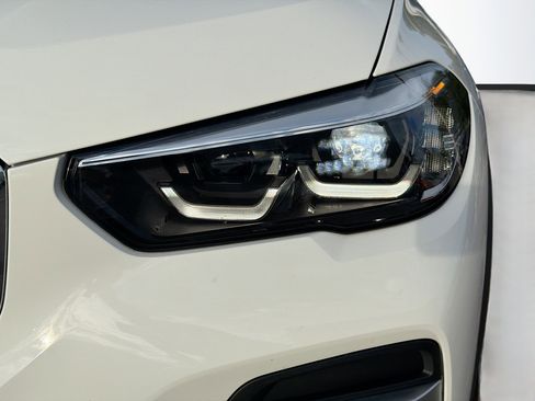 Used 2022 BMW X5 xDrive45e w/ Luxury Seating Package image 9