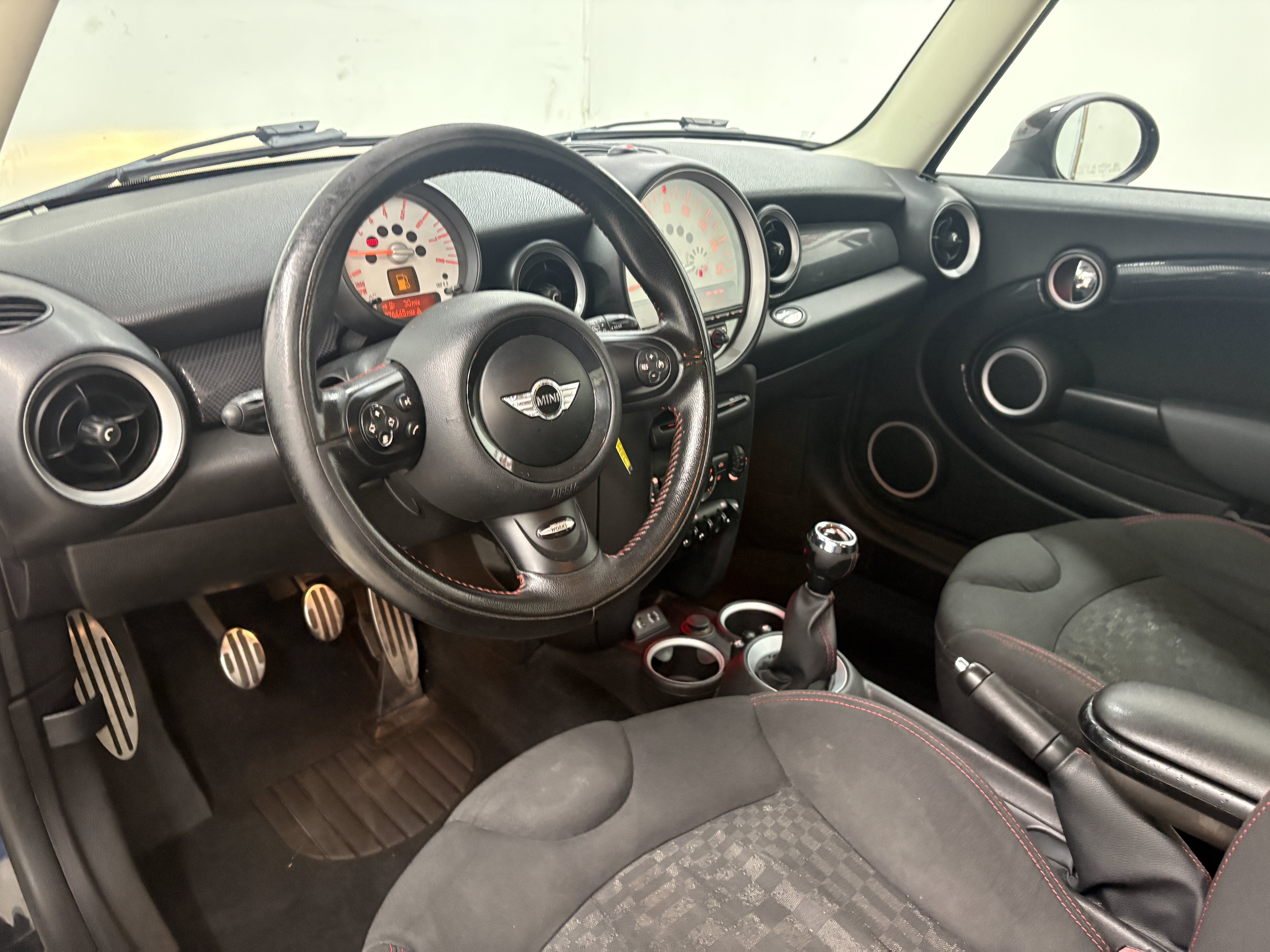 Used 2013 MINI Cooper S FWD image 9