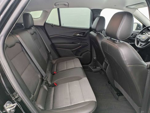 Used 2024 Chevrolet Trax LT w/ Driver Confidence Package FWD image 21