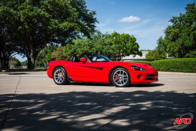 Used 2004 Dodge Viper SRT-10 RWD image 18