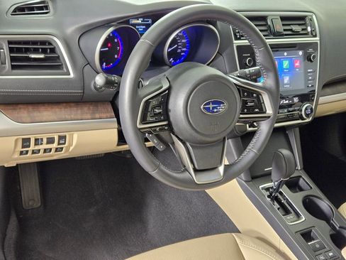 Used 2018 Subaru Outback 2.5i Limited AWD/4WD image 19