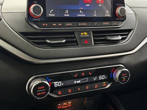 Used 2020 Nissan Altima 2.5 SV FWD image 20