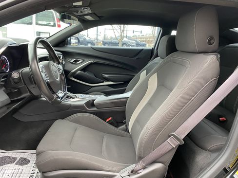 Used 2016 Chevrolet Camaro LT w/ RS Package image 15