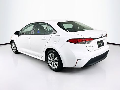 Used 2023 Toyota Corolla LE w/ Carpet Mat Package (TMS) image 5