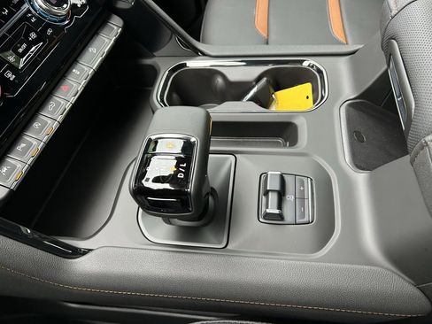 New 2025 GMC Sierra 1500 AT4 w/ AT4 Premium Package image 42