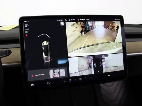 Used 2021 Tesla Model 3 Standard Range Plus image 15