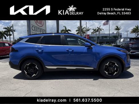 New 2026 Kia Sportage EX w/ EX Panorama Roof Package FWD image 2