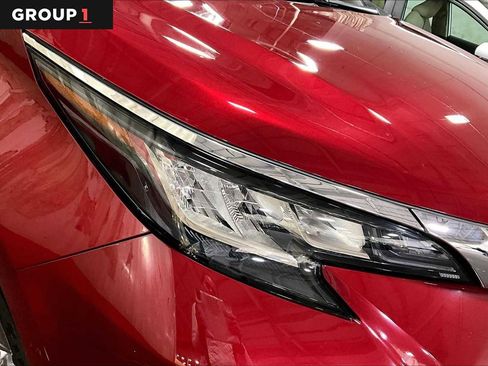 Used 2023 Toyota Sienna LE image 27