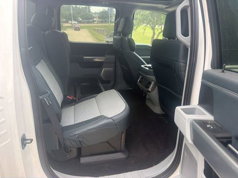 Used 2024 Ford F250 Limited w/ FX4 Off-Road Package AWD/4WD image 11