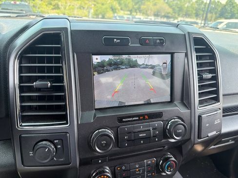 Used 2018 Ford F150 XLT w/ Equipment Group 302A Luxury RWD image 3