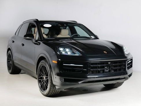 Certified 2026 Porsche Cayenne AWD/4WD image 7