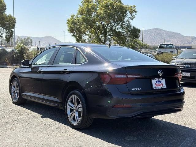 Used 2024 Volkswagen Jetta SE FWD image 8