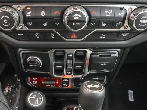 New 2026 Jeep Wrangler Unlimited Rubicon image 18