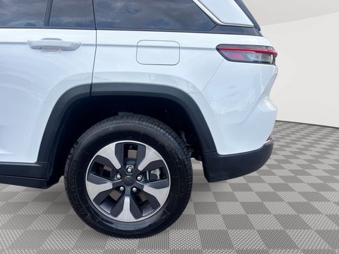 Used 2024 Jeep Grand Cherokee Limited 4xe AWD/4WD image 29