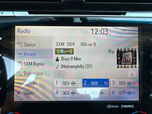 Used 2018 Toyota Camry XSE image 26