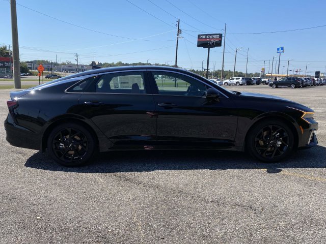 New 2027 Kia K5 GT-Line FWD image 2