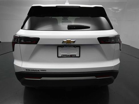 Used 2025 Chevrolet Equinox LT AWD/4WD image 6