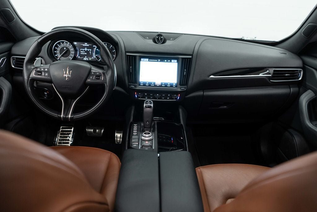Used 2023 Maserati Levante Modena AWD/4WD image 10