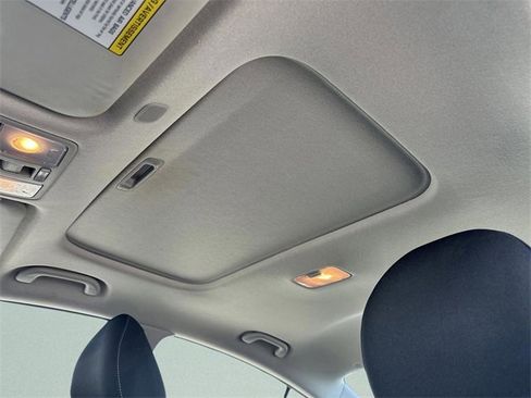 Used 2018 Kia Forte S w/ S Technology Plus Package image 26