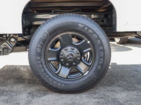 New 2026 RAM 2500 Tradesman AWD/4WD image 15
