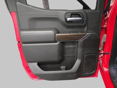 Used 2020 Chevrolet Silverado 1500 LT Trail Boss image 16