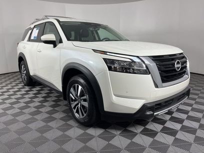 Used 2024 Nissan Pathfinder SL