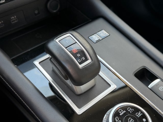 Used 2024 Mitsubishi Outlander Ralliart AWD/4WD image 25
