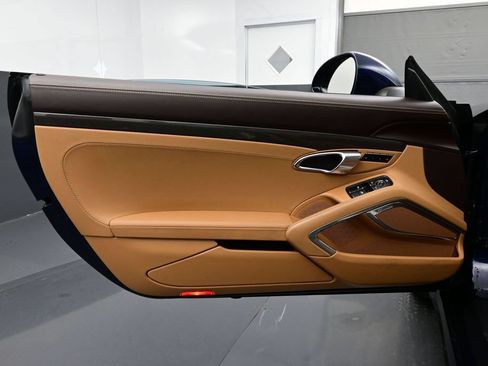 Certified 2019 Porsche 911 Turbo S AWD/4WD image 7