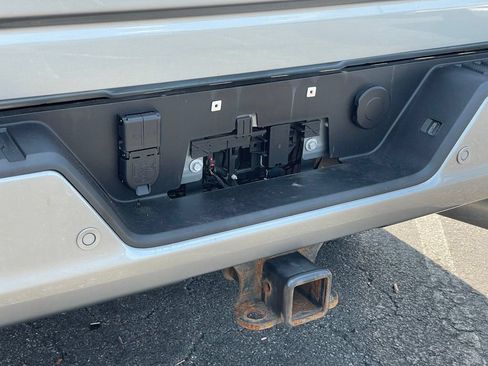 Used 2024 Chevrolet Silverado 2500 High Country AWD/4WD image 31