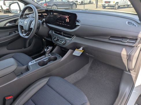 New 2026 Buick Envista Preferred w/ Advanced Safety Package FWD image 26