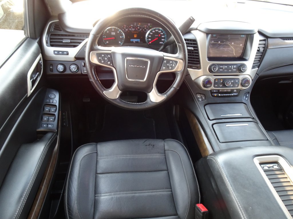 Used 2018 GMC Yukon Denali AWD/4WD image 15