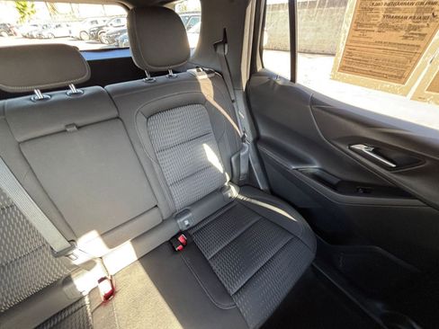 Used 2025 Chevrolet Equinox LT image 39