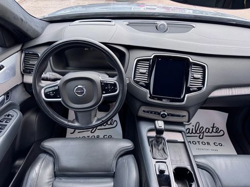 Used 2022 Volvo XC90 T6 Inscription w/ Lounge Package image 11