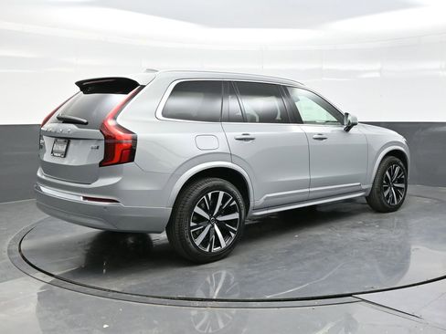 New 2026 Volvo XC90 B5 Core w/ Protection Package image 7