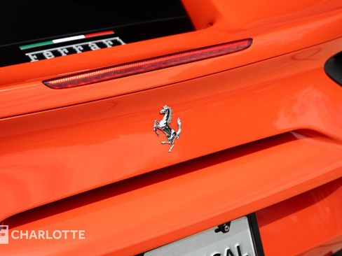 Used 2016 Ferrari 488 GTB RWD image 17