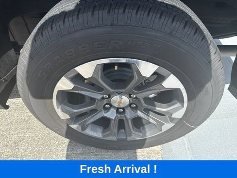 Used 2026 Chevrolet Silverado 1500 High Country w/ Technology Package AWD/4WD image 18