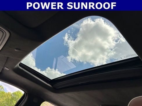 Used 2024 GMC Sierra 2500 Denali Ultimate image 3