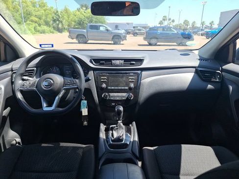 Used 2017 Nissan Rogue Sport S w/ S Appearance Package AWD/4WD image 10