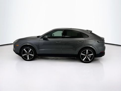 Certified 2024 Porsche Cayenne Coupe AWD/4WD image 2